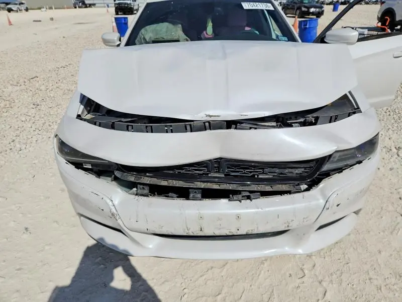 2015 DODGE CHARGER SXT  