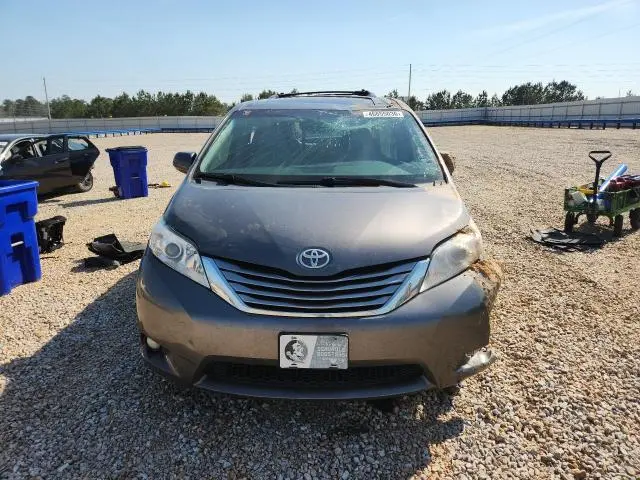 2017 TOYOTA SIENNA XLE 8-PASSENGER  