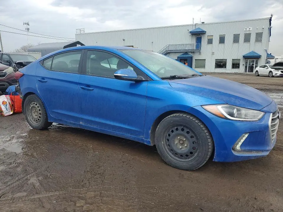 2017 HYUNDAI ELANTRA SE  