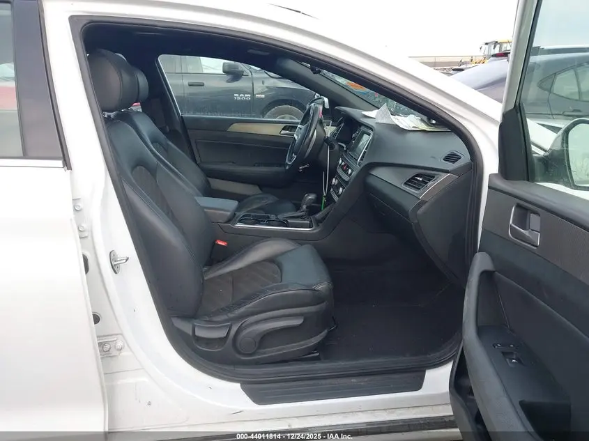 2019 HYUNDAI SONATA SPORT