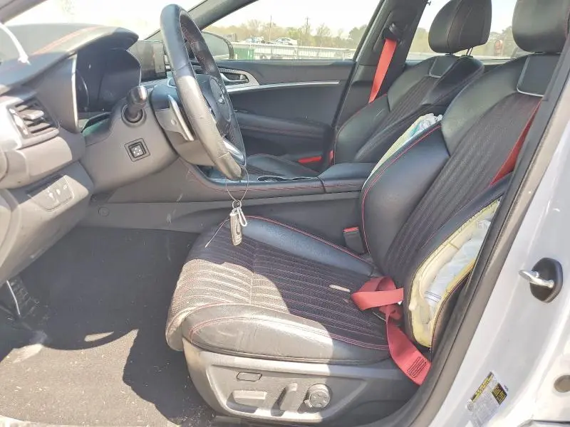 2022 GENESIS G70 3.3T STANDARD  