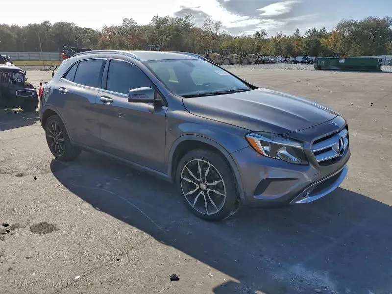 2015 MERCEDES-BENZ GLA 250  
