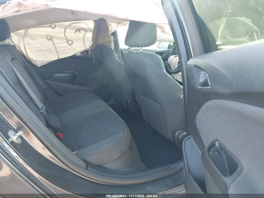 2017 CHEVROLET CRUZE LT AUTO