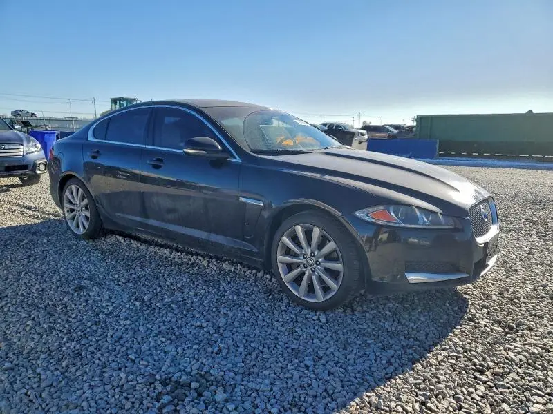 2013 JAGUAR XF   