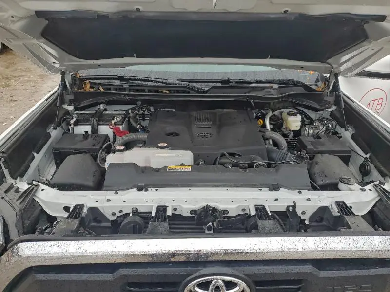 2025 TOYOTA TUNDRA CREWMAX SR  