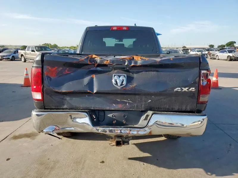 2018 RAM 1500 ST