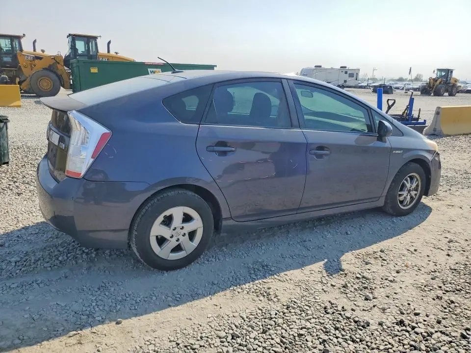 2010 TOYOTA PRIUS I  