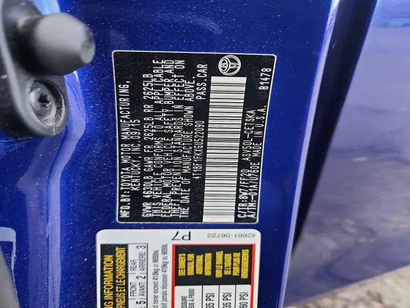 2016 TOYOTA CAMRY SE  