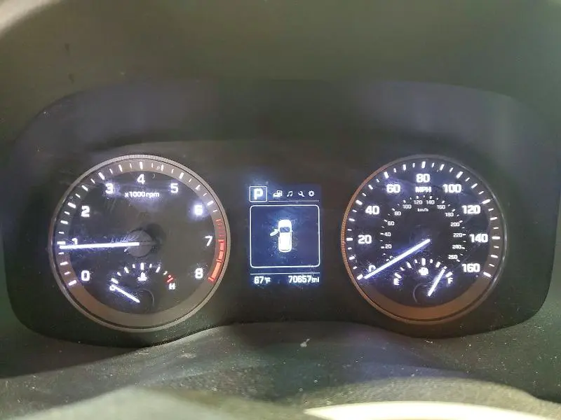 2017 HYUNDAI TUCSON SE  