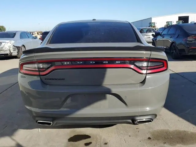 2017 DODGE CHARGER SE  