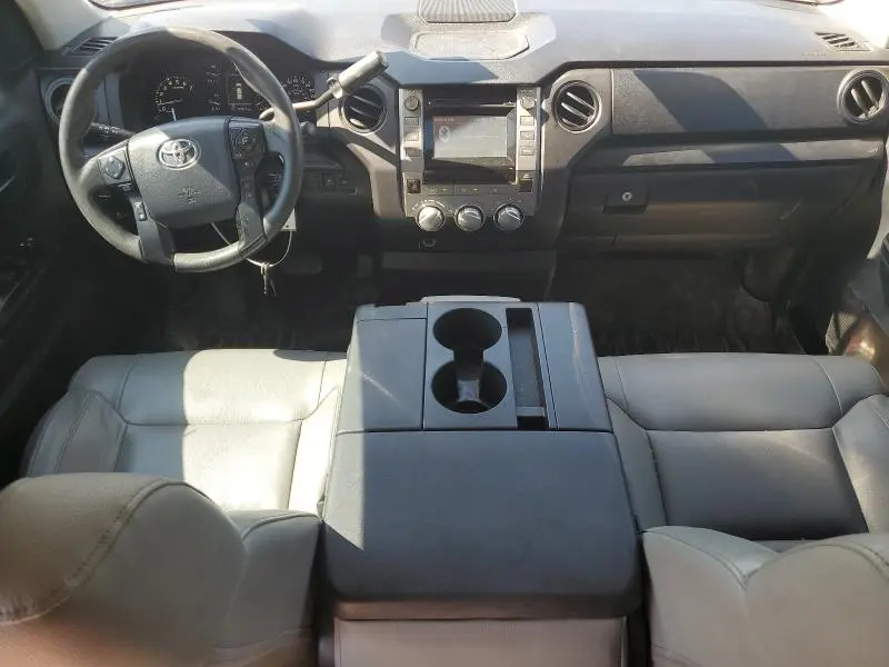 2018 TOYOTA TUNDRA DOUBLE CAB SR  