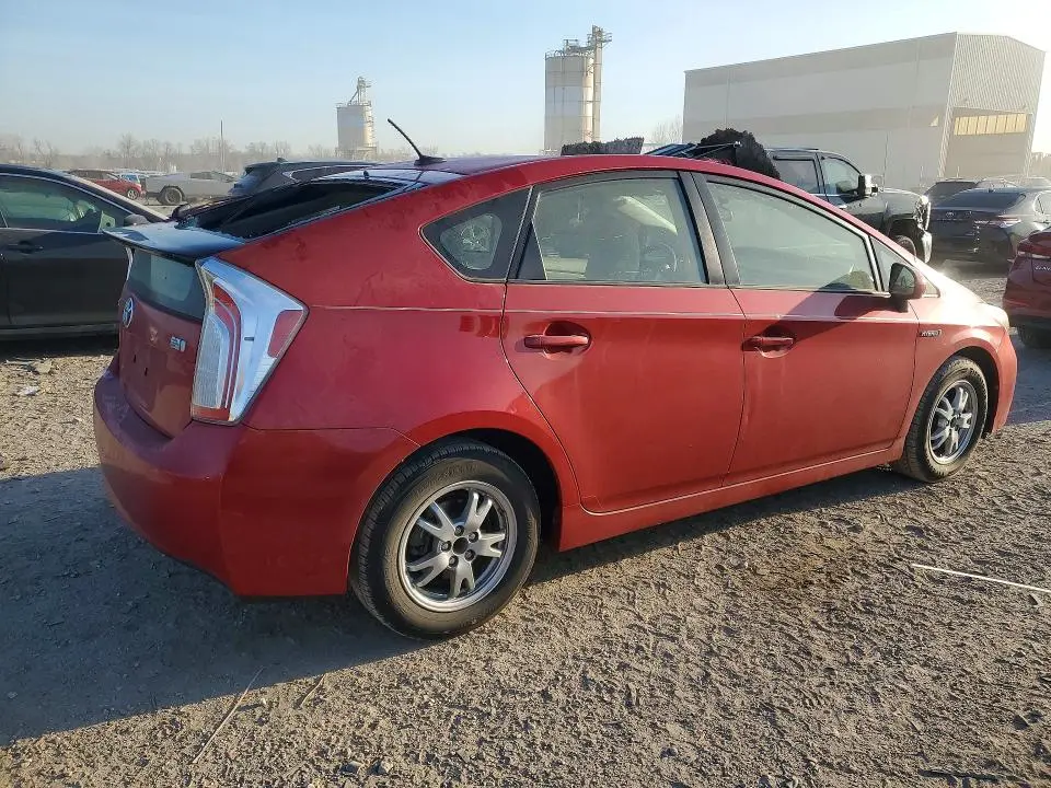 2015 TOYOTA PRIUS THREE  