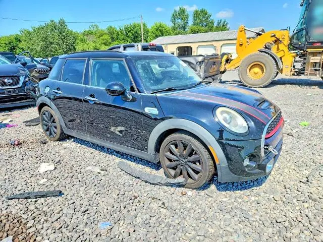 2016 MINI COOPER S  