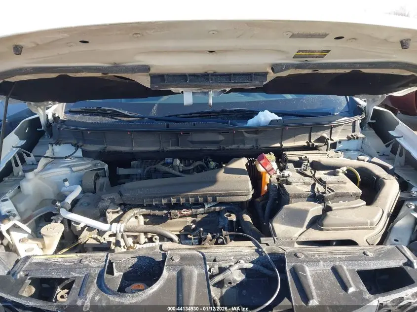 2016 NISSAN ROGUE SV