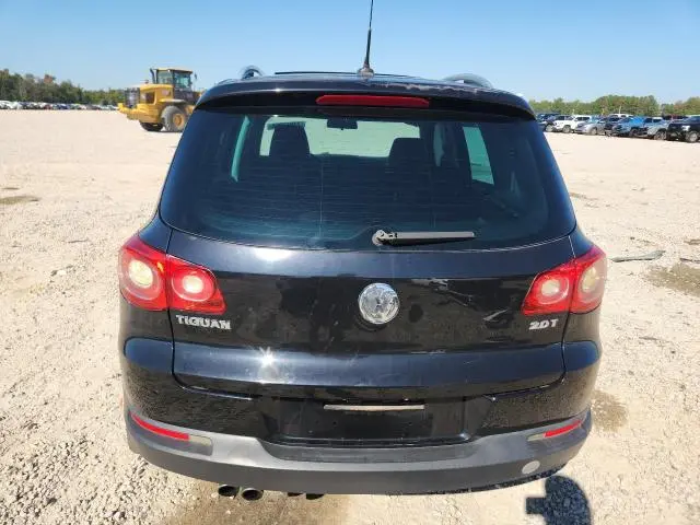2010 VOLKSWAGEN TIGUAN S  