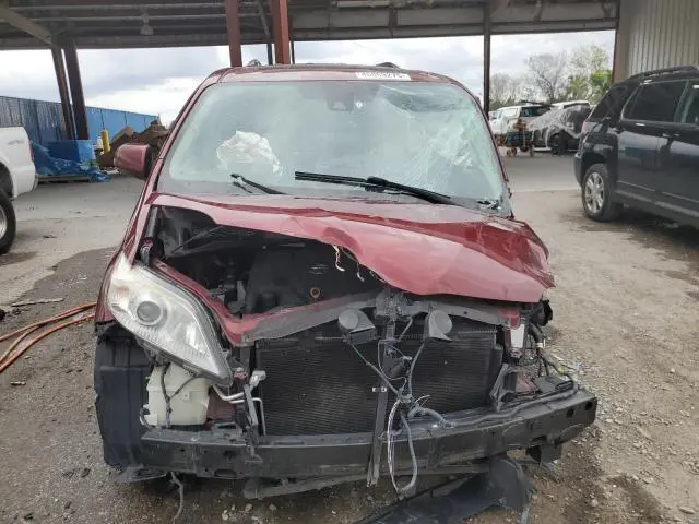 2018 TOYOTA SIENNA XLE  