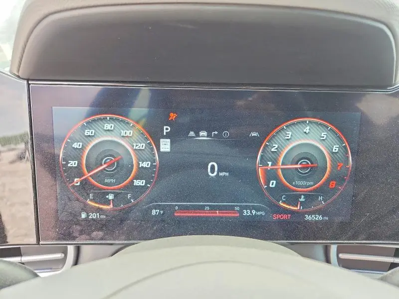 2025 HYUNDAI ELANTRA SEL  