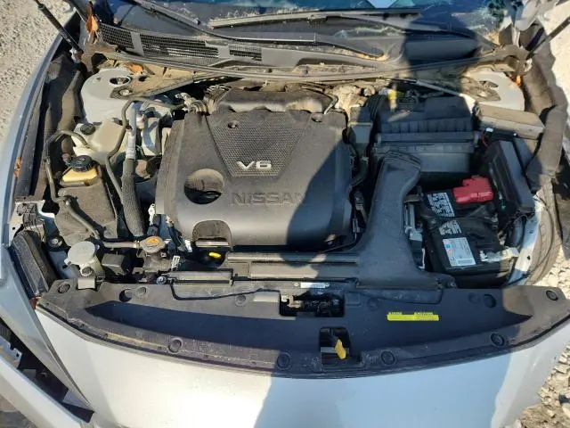 2023 NISSAN MAXIMA SV  