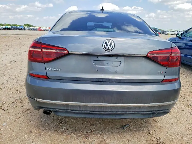 2017 VOLKSWAGEN PASSAT R-LINE  