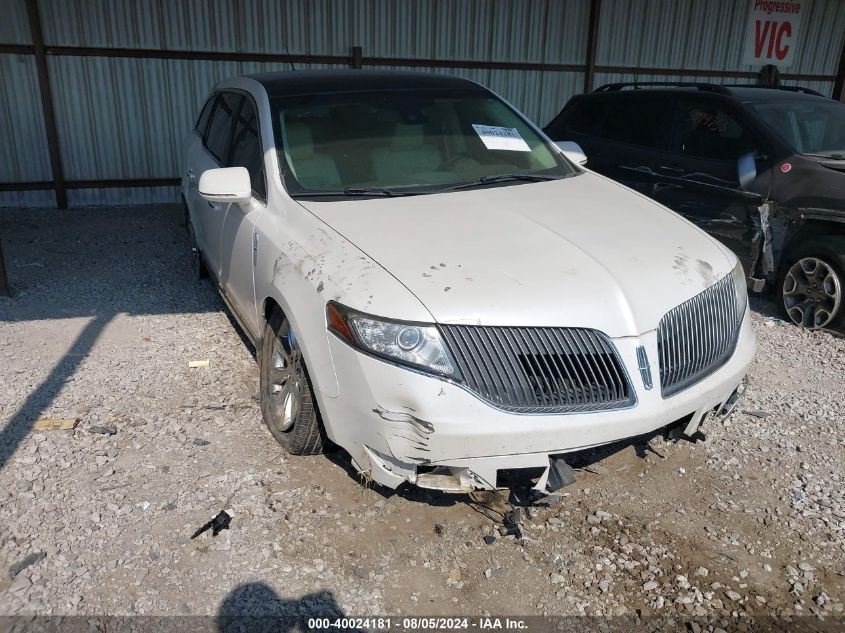 2014 LINCOLN MKT  