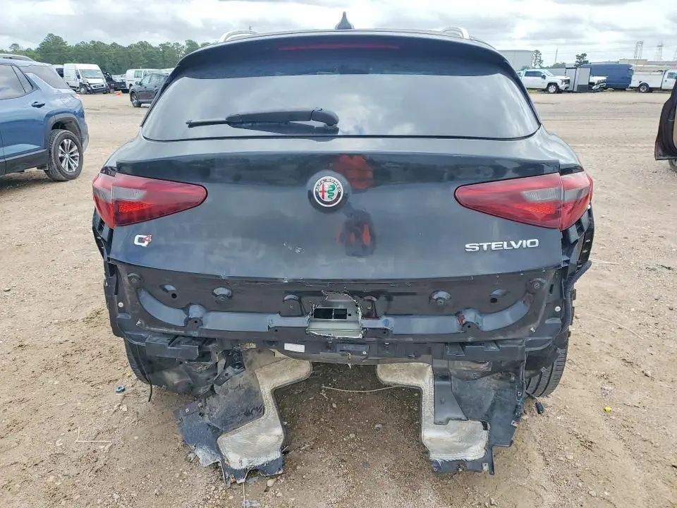 2018 ALFA ROMEO STELVIO TI  