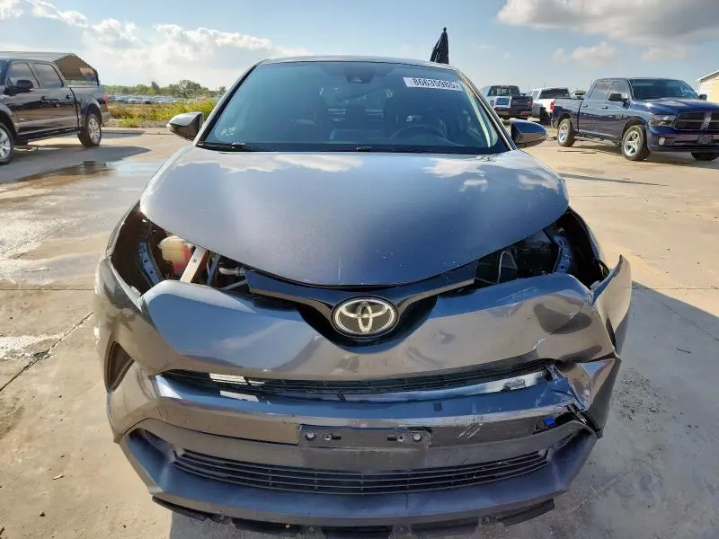 2018 TOYOTA C-HR XLE  