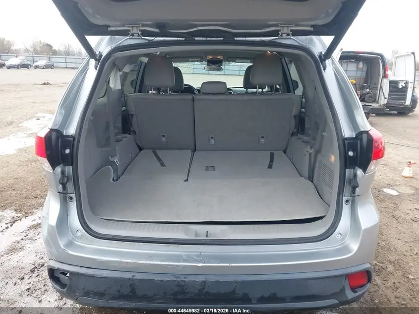 2018 TOYOTA HIGHLANDER LE PLUS
