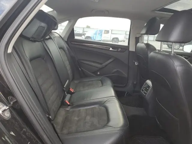 2015 VOLKSWAGEN PASSAT SEL  
