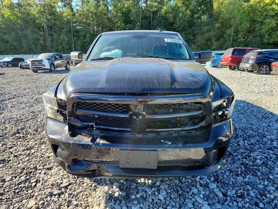 2016 RAM 1500 ST  