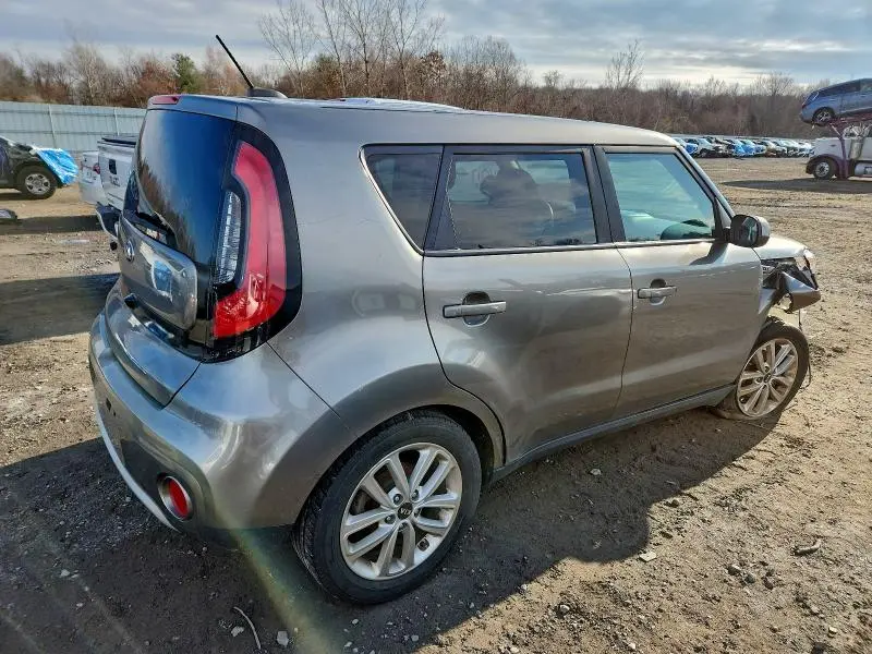 2019 KIA SOUL +  