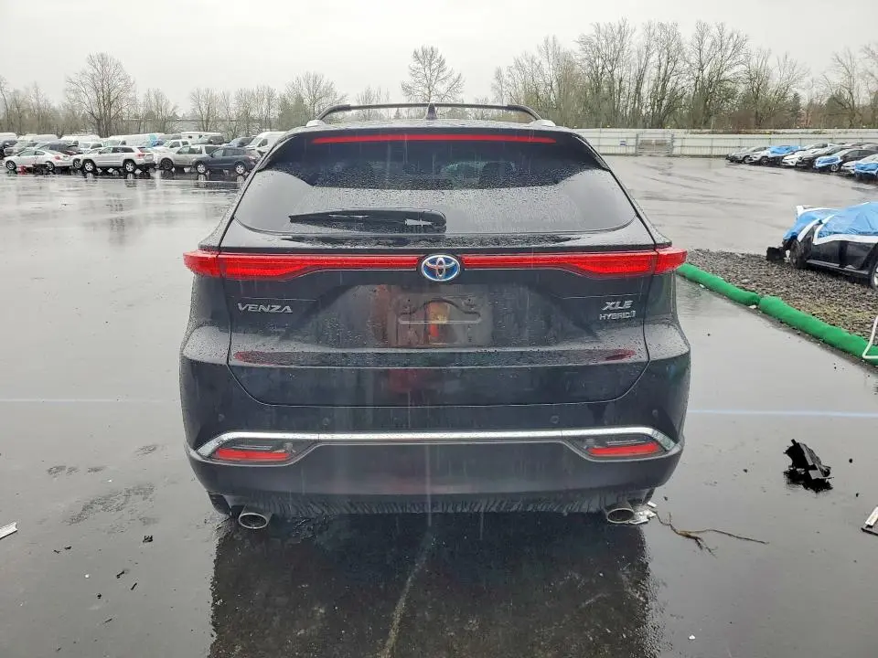 2022 TOYOTA VENZA XLE  