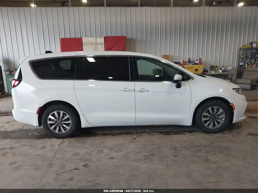 2023 CHRYSLER PACIFICA HYBRID TOURING L