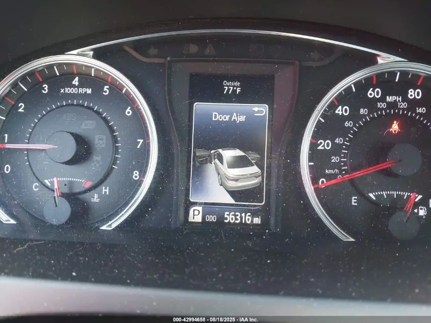 2016 TOYOTA CAMRY SE