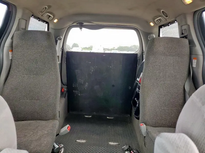 2018 TOYOTA SIENNA LE  