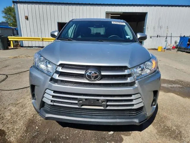 2019 TOYOTA HIGHLANDER LE  