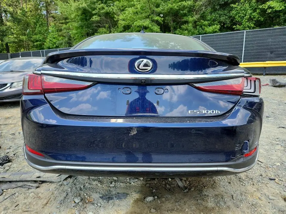 2025 LEXUS ES 300H BASE  