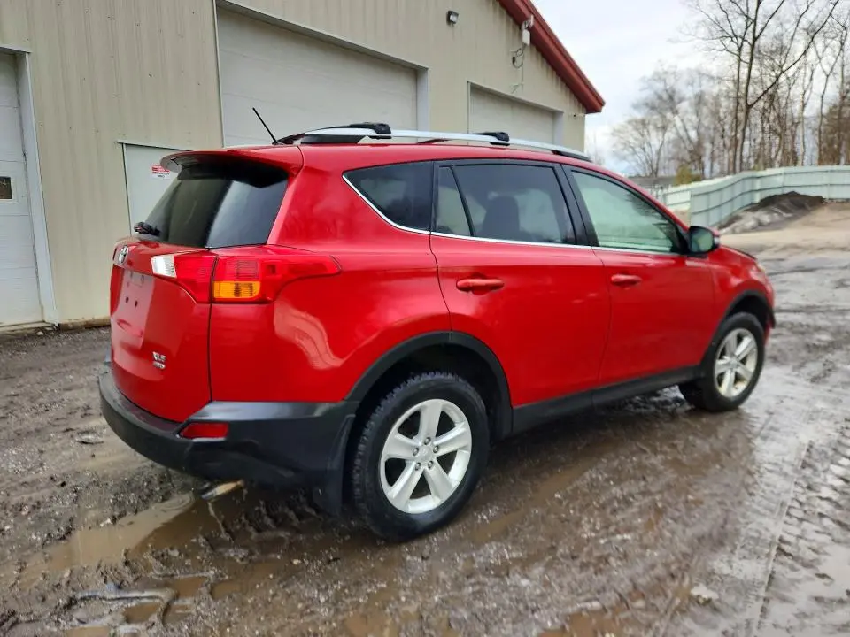 2013 TOYOTA RAV4 XLE  