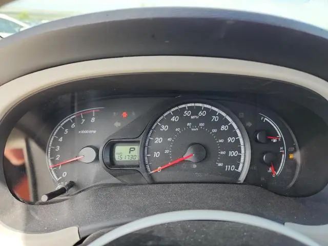 2013 TOYOTA SIENNA LE  