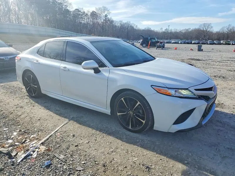 2020 TOYOTA CAMRY XSE  