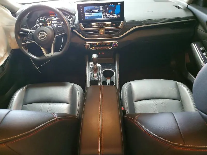 2024 NISSAN ALTIMA SR  