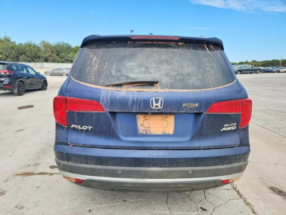 2016 HONDA PILOT ELITE  