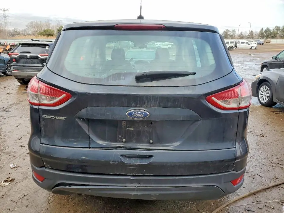 2016 FORD ESCAPE S  