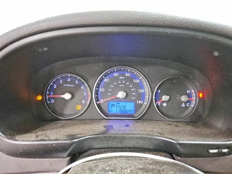 2012 HYUNDAI SANTA FE GLS  