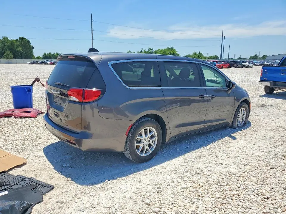 2023 CHRYSLER VOYAGER LX  