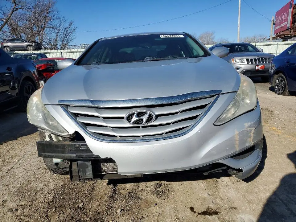 2012 HYUNDAI SONATA GLS  