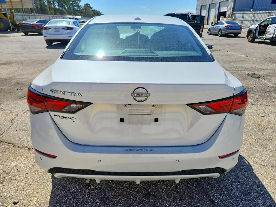 2025 NISSAN SENTRA   