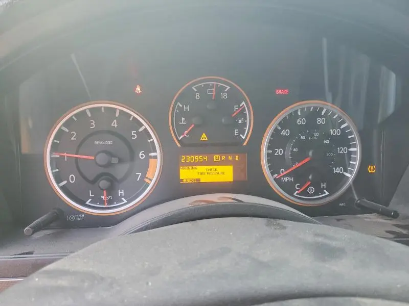 2014 NISSAN ARMADA SV  