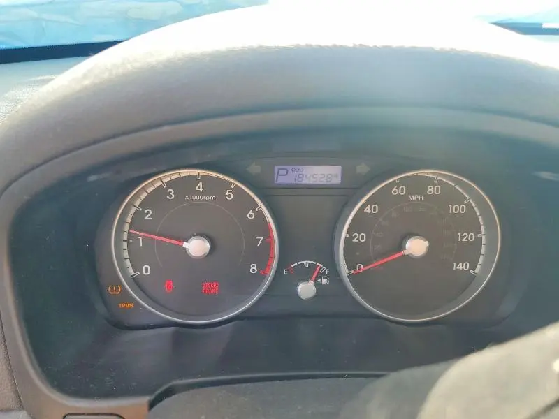 2010 HYUNDAI ACCENT GS  