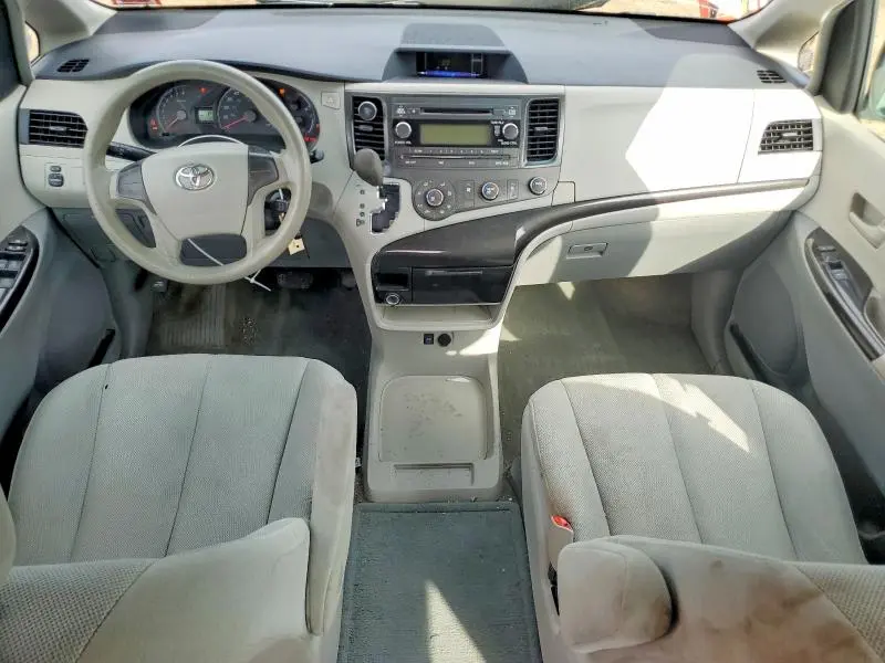 2014 TOYOTA SIENNA L 7-PASSENGER  