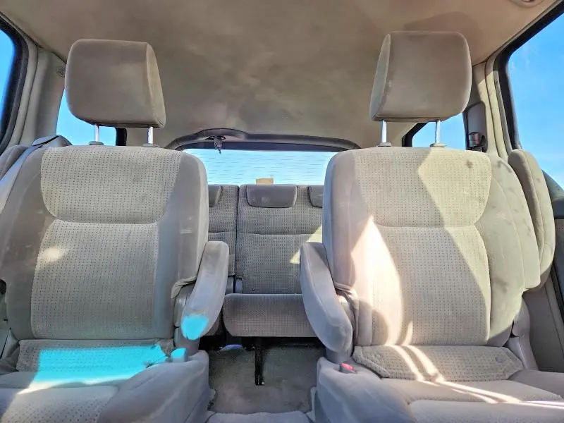 2010 TOYOTA SIENNA LE  
